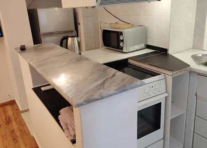 Cosy Open Large By Galerious Parace Yr11 塞萨洛尼基